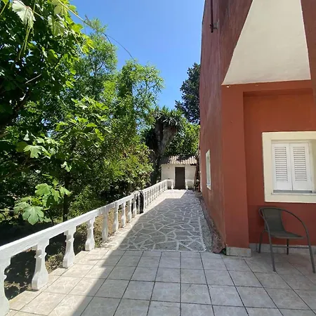 Ferienhaus George's Country Corfu House Áfra