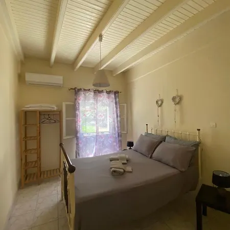 George's Country Corfu House * Áfra