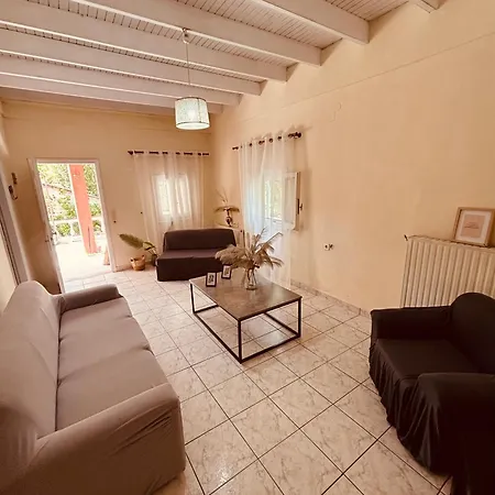 George's Country Corfu House Afra